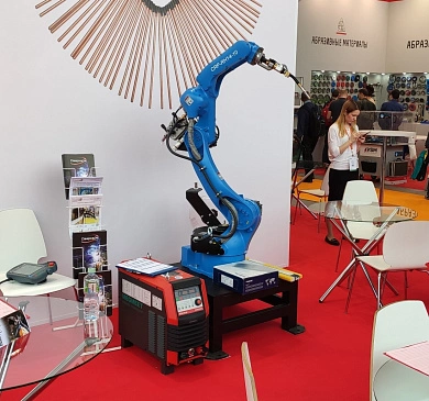 Роботизированный сварочный комплекс для MIG/MAG сварки на базе промышленного робота CRP-RH14-10-W